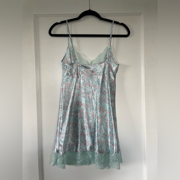 Blue and Pink Intimate Gown - Picture 2 of 3